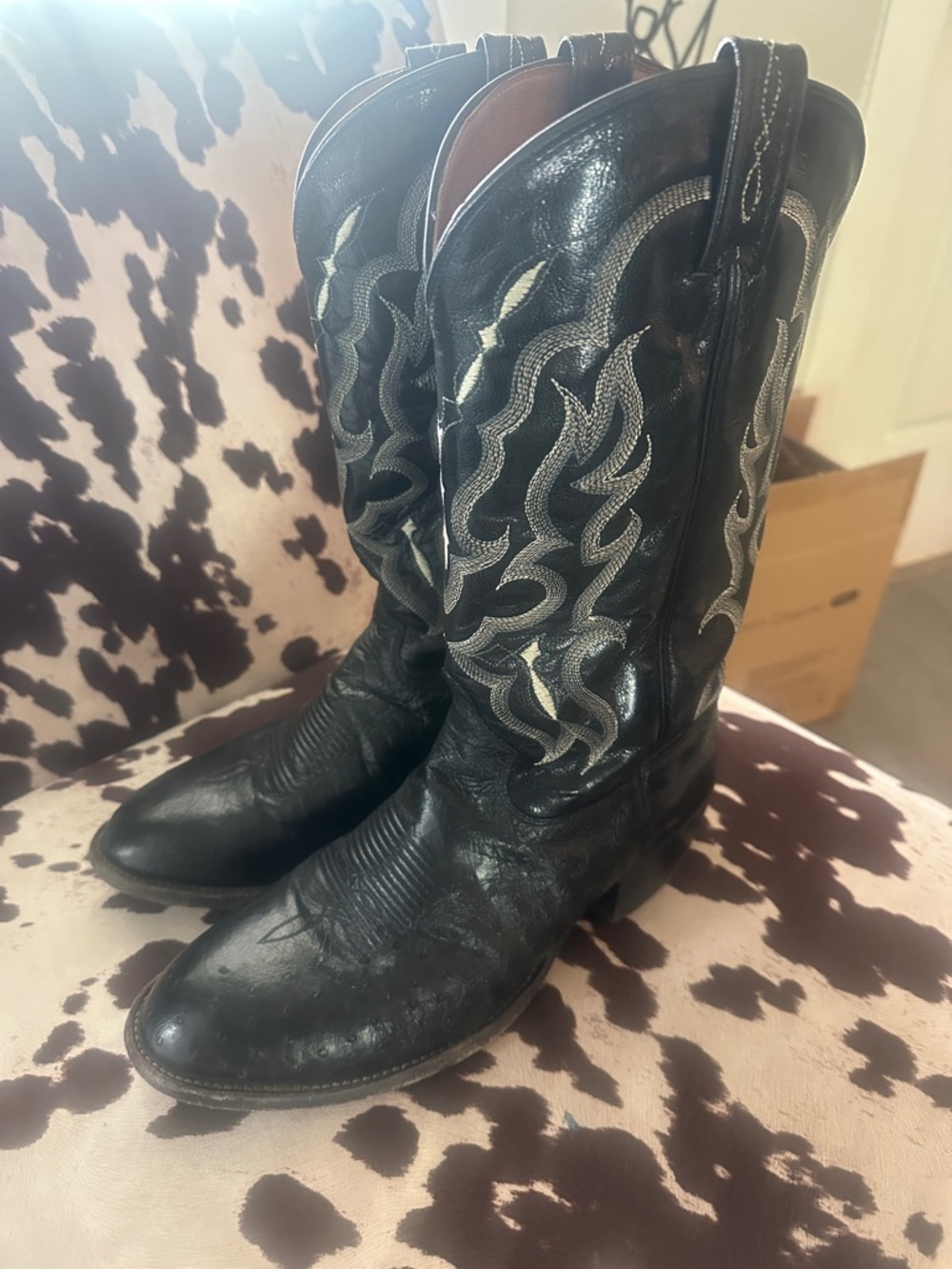 Tony Lama Black ostrich print Leather Cowboy Boots with Silver Embroidery